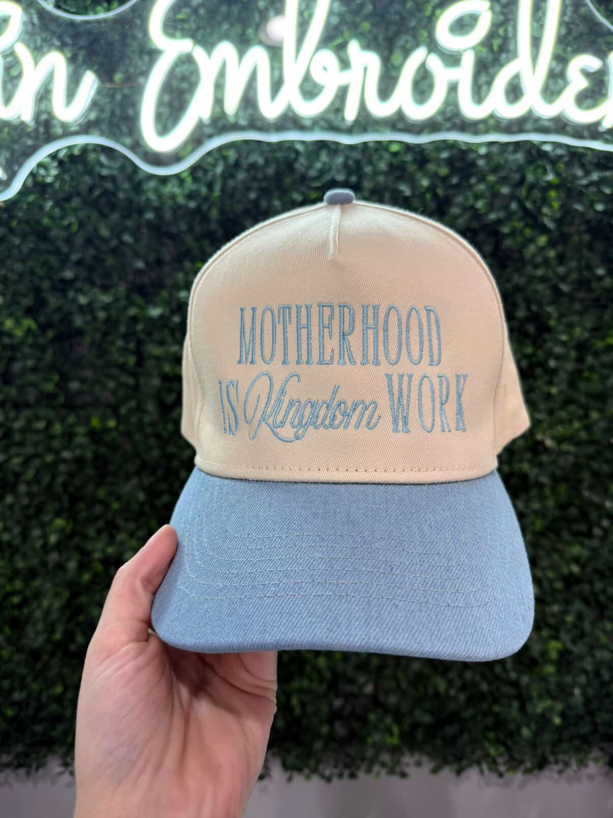 **PRE-ORDER**MOTHERHOOD IS KINGDOM WORK TRUCKER (denim)